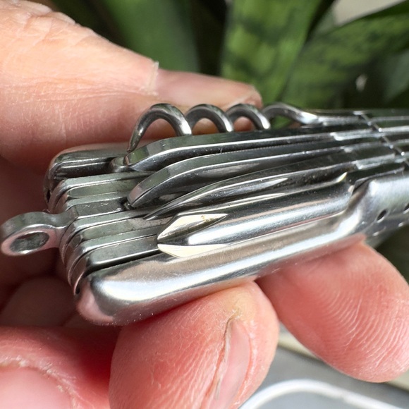 Silver Multi-Tool - Picture 4 of 6